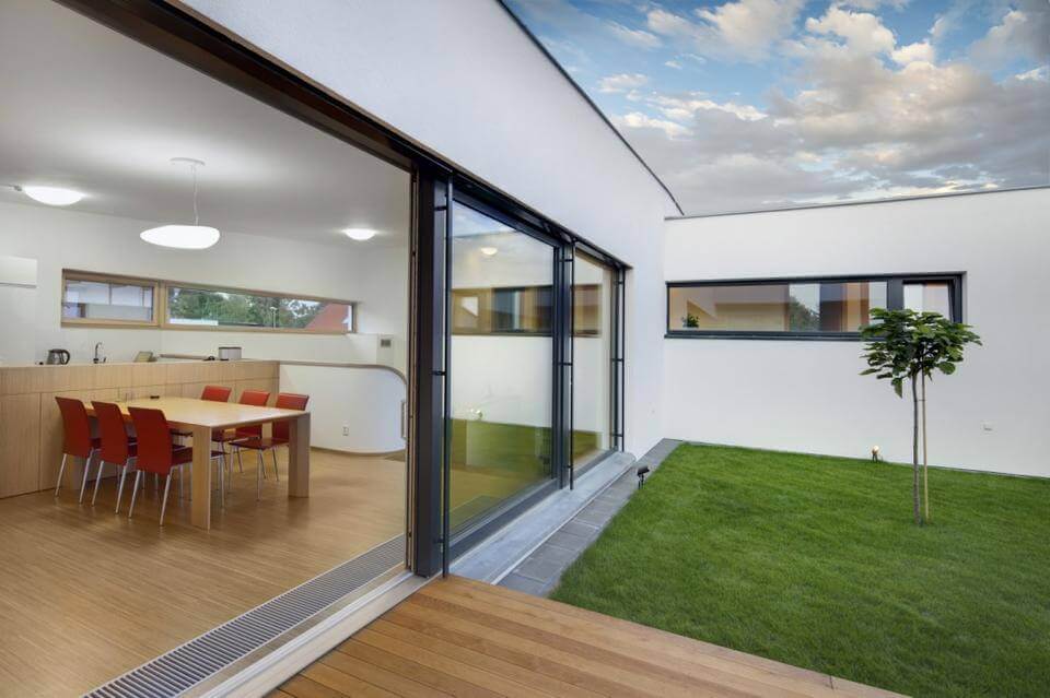 Панорамні двері