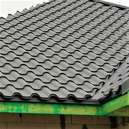 Фото даху з металочерепицею