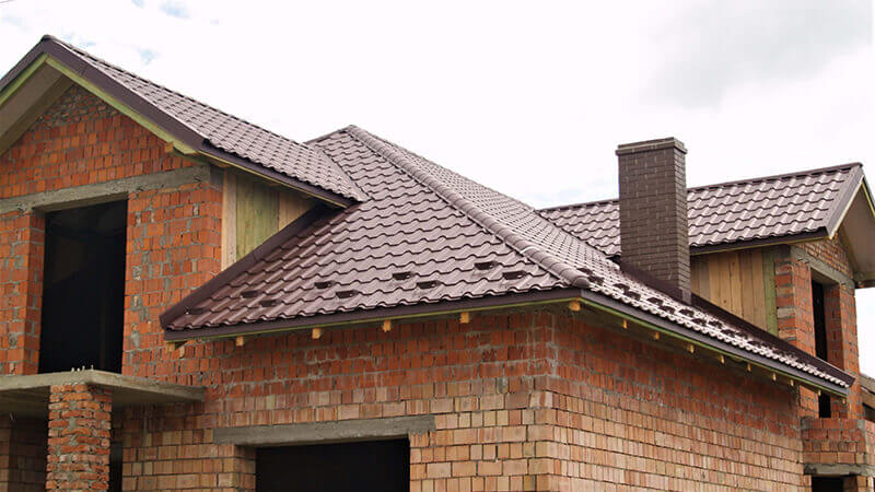 Фото даху з металочерепицею