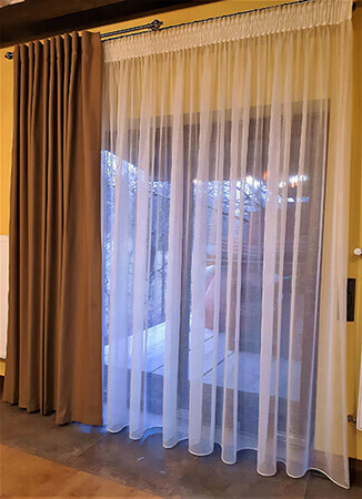 Перше фото вертикальних штор